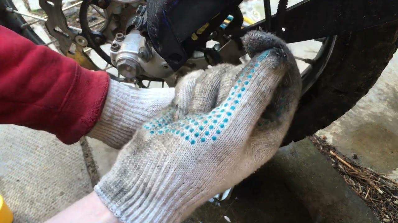 Замена передних колодок KTM 690R смотреть онлайн