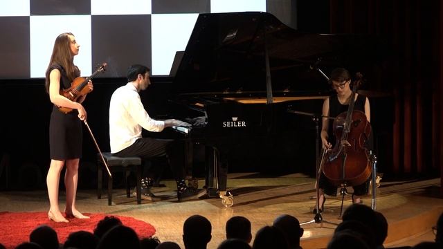 Valse | Evgeny Grinko | TEDxMoscow смотреть онлайн