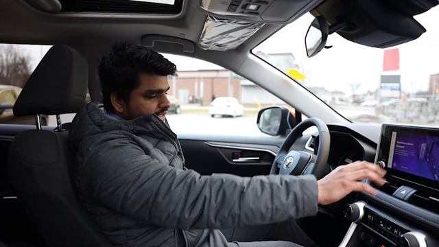 2023 Rav4 XLE Hybrid Walkaround смотреть онлайн