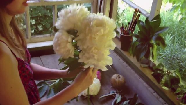 ТАРУСА – ДОМИК НА ОКЕ: букет пионов смотреть онлайн