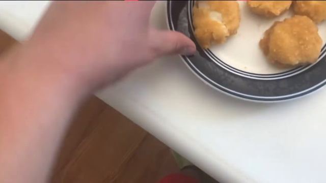 Among us Chicken nuggets смотреть онлайн