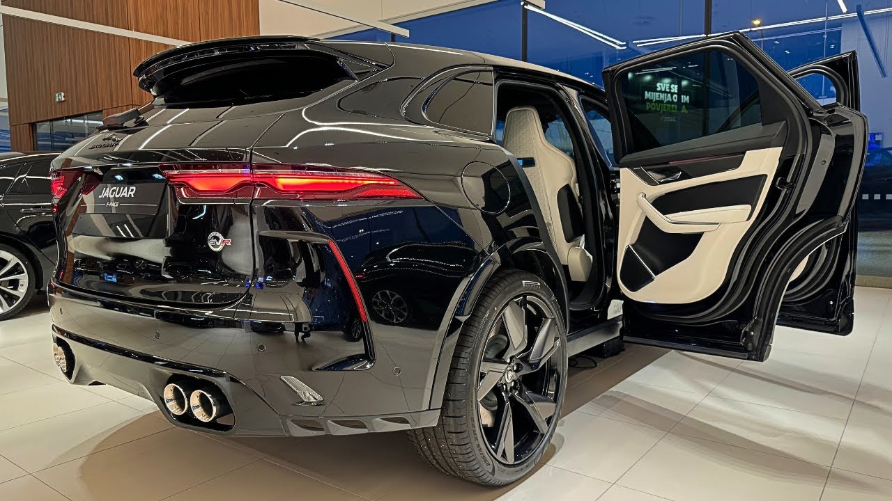 Jaguar F-Pace SVR 2024 — детали интерьера и экстерьера