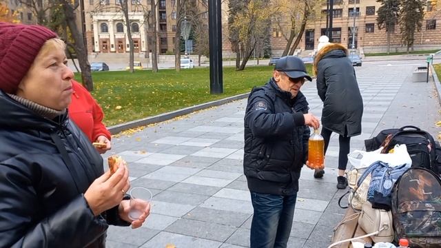 Харьков,5 ноября,Мастер-класс от Вали по открыванию шампусика.? смотреть онлайн