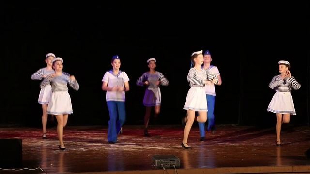 Русский танец "Моряки и морячки"
