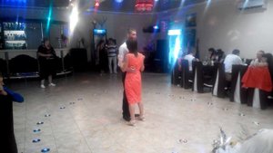 Свадьба, танец жениха и мамы