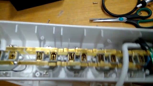 Сетевой фильтр APC Essential SurgeArrest PM5U-RS смотреть онлайн