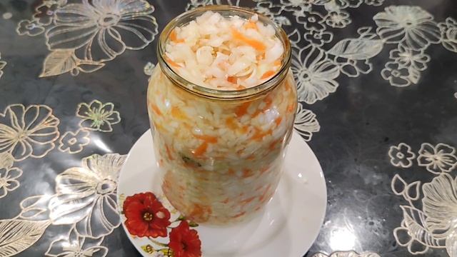 Квасим капусту так каждый год??вкуснотища.