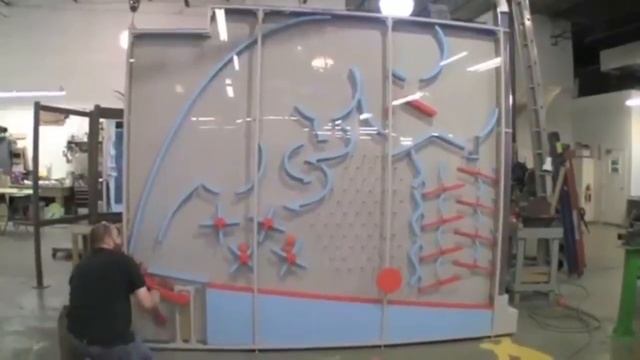 Интерактивная кинетическая стена | Interactive ball exhibits "kinetic wall" смотреть онлайн
