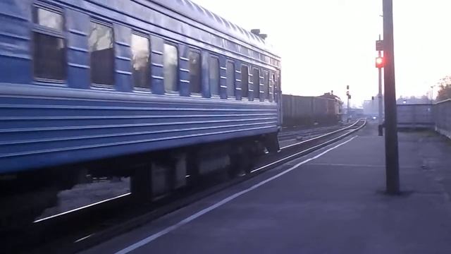 Пассажирский тепловоз ТЭП60-0391 со скорым поездом №40 "Дзвіна" Москва - Полоцк. смотреть онлайн