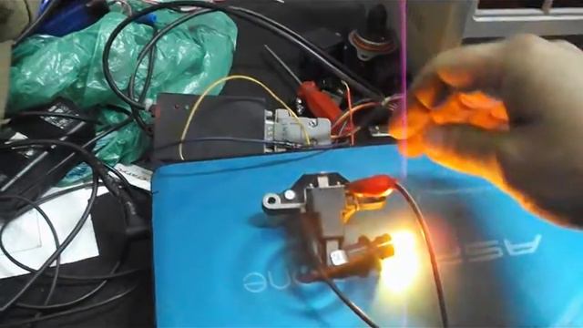 Как проверить регулятор напряжения ВАЗ