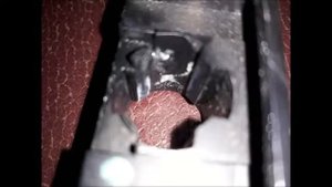 BMW E-39 ремонт ручки открытия бордачка , как это делается правильно .