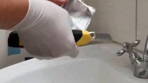 ДОБЫВАЮ МЕДНУЮ ФОЛЬГУ ИЗ БАТАРЕИ ОТ ТЕЛЕФОНА
