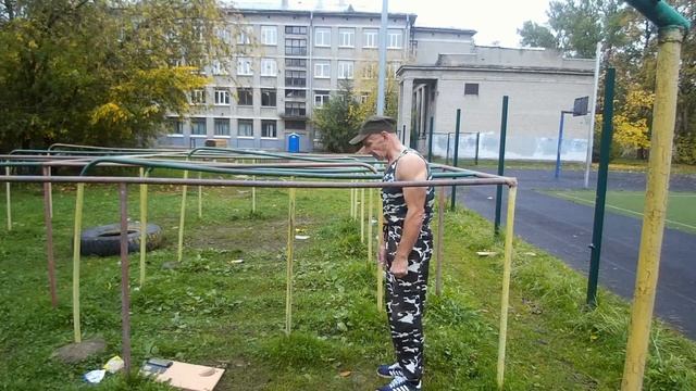 Челлендж от Vladimir Strelovich 100 отжиманий за минимальное время на брусьях смотреть онлайн