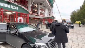 30 сек из жизни Сергея Галицкого. Он просто идёт и молчит