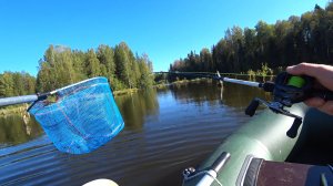 Первый заброс и сразу щука! Рыбалка на щуку в последний день лета!