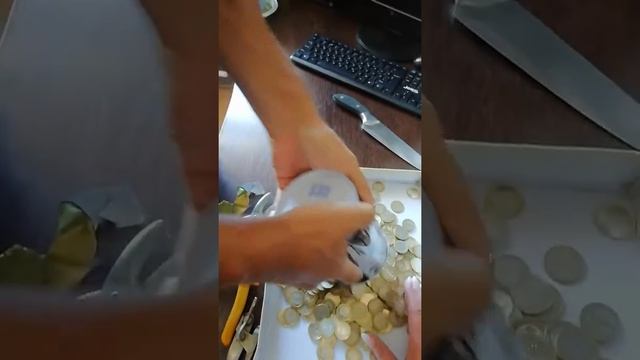 Вскрываем копилку))