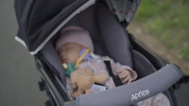 2019 ?阿剛小情人? - ?出生三個月的出巡轎子? Aprica Karoon Air 超輕量雙向挑高嬰幼兒手推車 睡到不醒人事 смотреть онлайн
