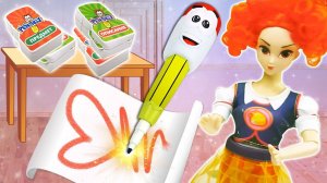 Видео для детей: Челлендж с веселым карандашом PEN SILLY! Игры в куклы Кощей и рисовалки