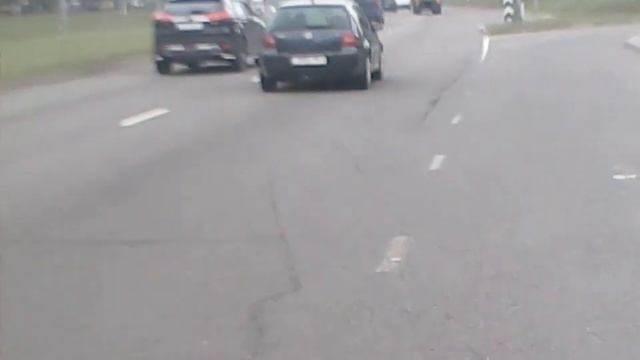 Нырнул под троллейбус и скрылся - в салоне упала женщина. Гродно, Клецкова, 6 мая