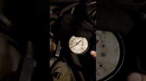 Skoda octavia tour 1.6 (замер давления бензонасоса)