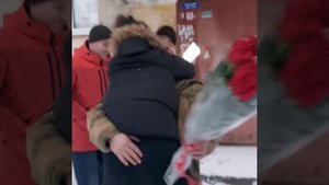 ???Неожиданное долгожданное возвращение старшего брата с СВО???