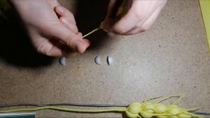 DIY/ Декоративные колоски своими руками     #Гофрированнаябумага  #Творчество #Колоски