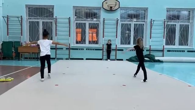 Тренировка. Работа с обручем. смотреть онлайн