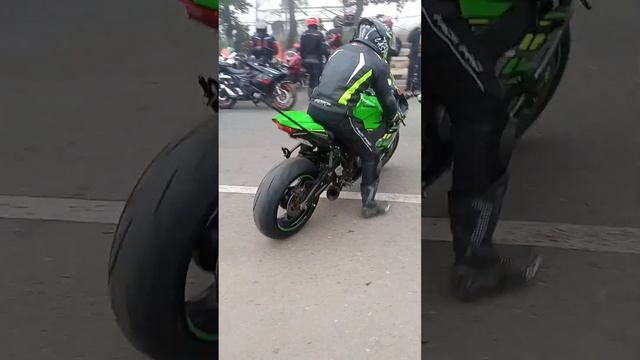 z800 vs zx10r flyby   #zx10r#z800#kawasaki#kawasakininja