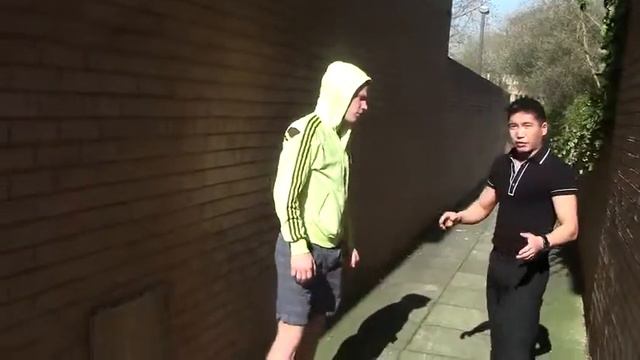 Защити себя в подворотне смотреть онлайн