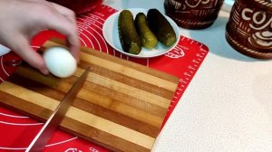 Бюджетный вариант Салата из свеклы с яйцом и жареным луком ...