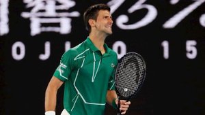 Джокович обыграл Федерера и пошел за его рекордом