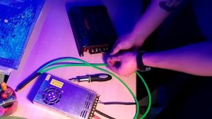 КАК ПОДКЛЮЧИТЬ АВТОМОБИЛЬНЫЙ УСИЛИТЕЛЬ ДОМА?