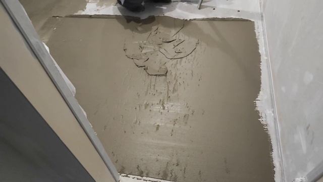 Как выровнять кривую стяжку, особенности технологии смотреть онлайн