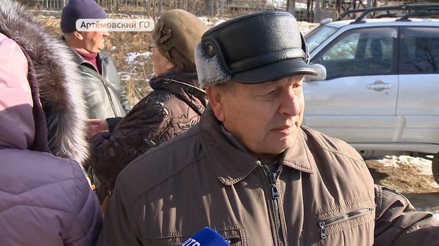 Жители поселка Артемовский шесть лет живут без освещения смотреть онлайн