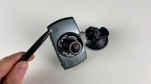 Автомобильный видеорегистратор Eplutus DVR-922 с записью на SD карту