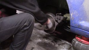 Volkswagen Caddy Замена подшипника!