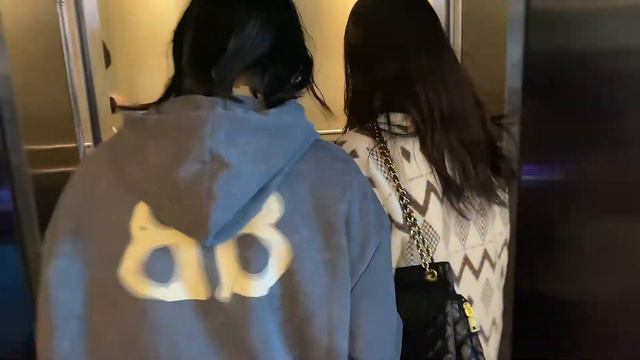 登上广州小蛮腰，老挝姐妹被中国高度震惊了 смотреть онлайн