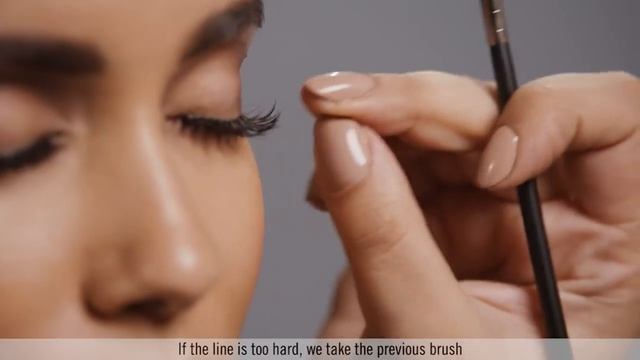 HOW TO: Glamorous Makeup for a Night Out | MAC Cosmetics смотреть онлайн