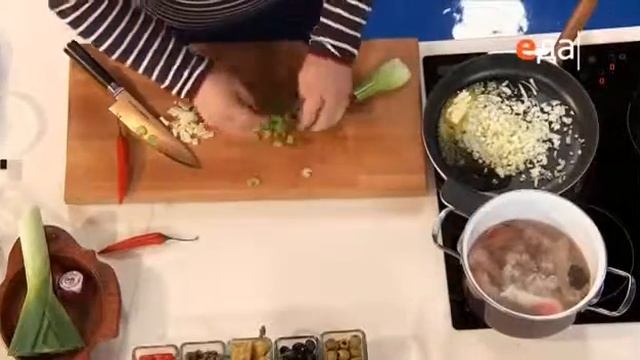 Рыба. От филе до фарша: Суп из морского окуня с тёртым картофелем. онлайн смотреть онлайн