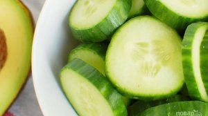 Простой салат с авокадо