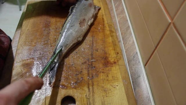 как разделать селёдку. смотреть онлайн