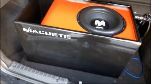 Как настроить усилитель и ваш  мощный  сабвуфер))))всех  с  1  апр!