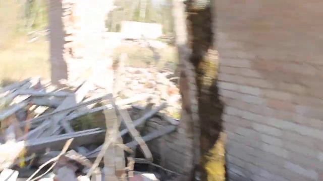 Забытая Россия. Заброшенные дома в пионерском лагере "Орлёнок" в деревне Льзи.