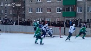 «Салават Юлаев» сыграл в хоккей с дворовой командой