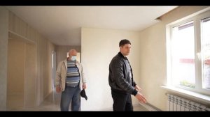 Я ПОДАРИЛ ДОМ! Не смог сдержать слезы...