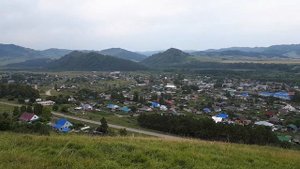 Вид на Солонешное с высоты горы, Алтайский край. 14.08.2019г