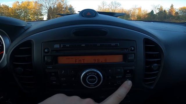 How to Assign Radio Station to Button in Nissan Juke I  2010 - 2019 
