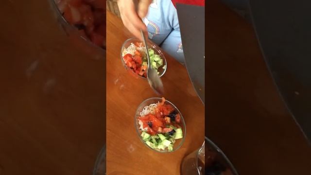 Готовлю простой боул (поке) с яйцом пашот смотреть онлайн