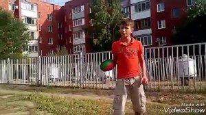 Игра "Поймай тарелкой липучку"