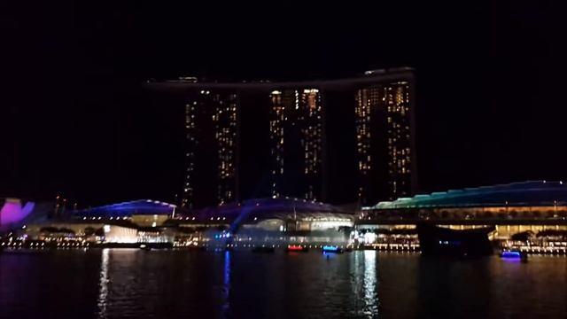 Сингапур. Ночное световое шоу у отеля Marina Bay Sands. Что посмотреть в Сингапуре